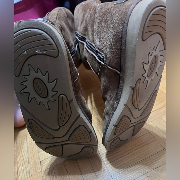 Ugg boots - Picture 5 of 5